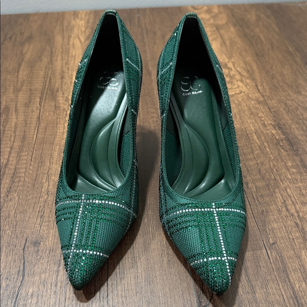Easy Spirit "Cosy Island" Green Rhinestone
Heels - Elegant‎ & Comfortable